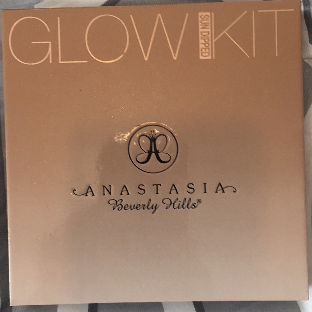 Anastasia Beverly Hills highlight